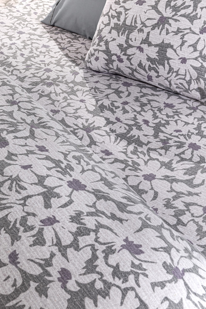 Guy Laroche Set me 2 mona sentonia 170X265 kai 1 maxilarothiki MARTIN GREY FLANNEL 
