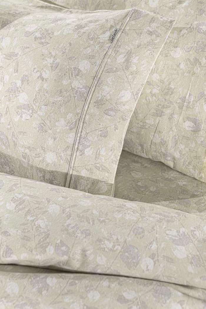 Guy Laroche Set Paplomatothiki kai Duo Maxilarothikes Eloide Natural Flannel 225x245cm