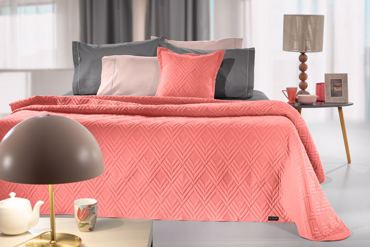 Guy Laroche Σετ Υπέρδιπλο Κουβερλί Curves Coral 220x240cm με Διακοσμητικό Μαξιλαράκι 45x45cm