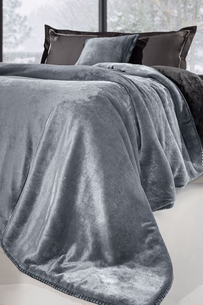 Guy Laroche  Kouberta Velvet Cement uperdipli 220X240ek Duo Opseon kai Doro Diakosmitiki Maxilarothiki